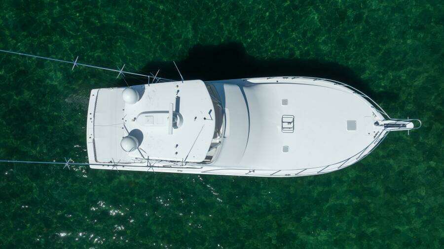 2006 Viking 52 Convertible