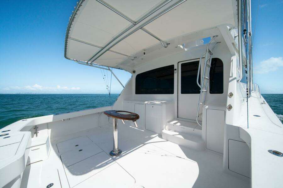 2006 Viking 52 Convertible