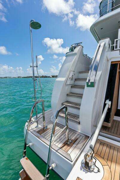 2023 Custom Line 33 Navetta