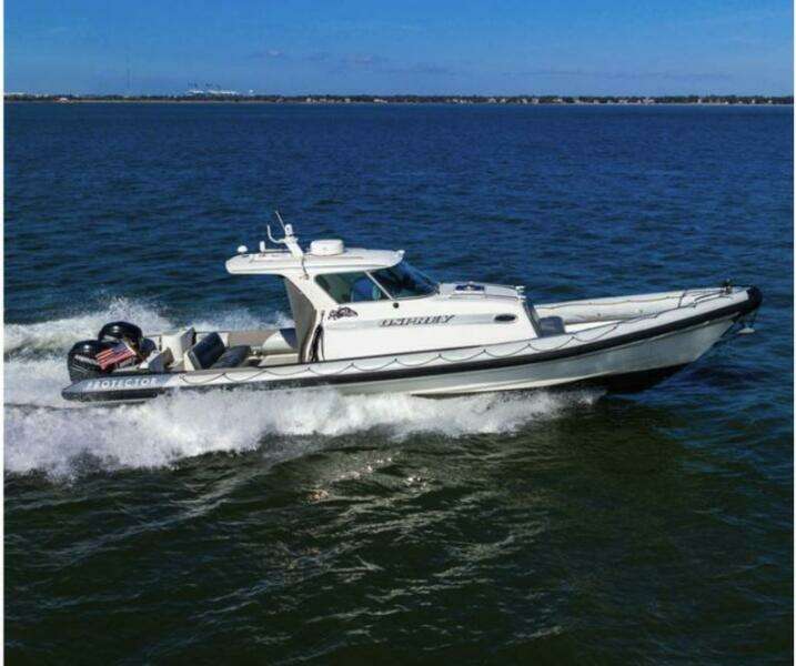 2002 Protector 410 Targa