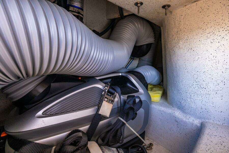 2002 Protector 410 Targa