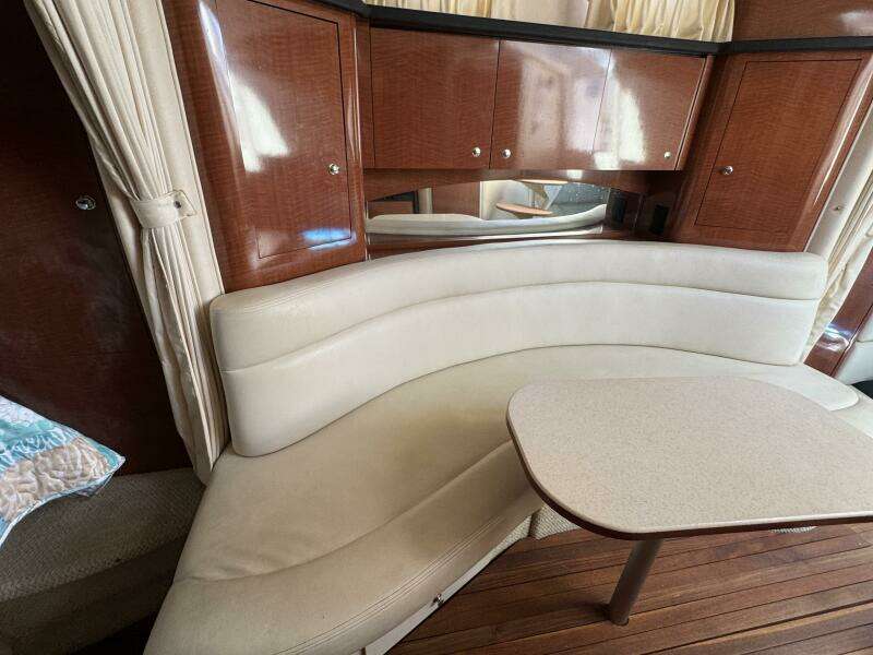 2002 Sea Ray 320 Sundancer