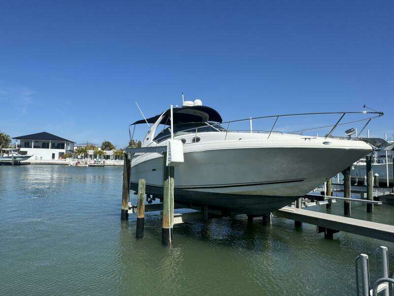 2002 Sea Ray 320 Sundancer