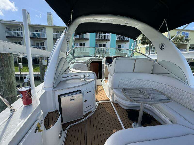 2002 Sea Ray 320 Sundancer