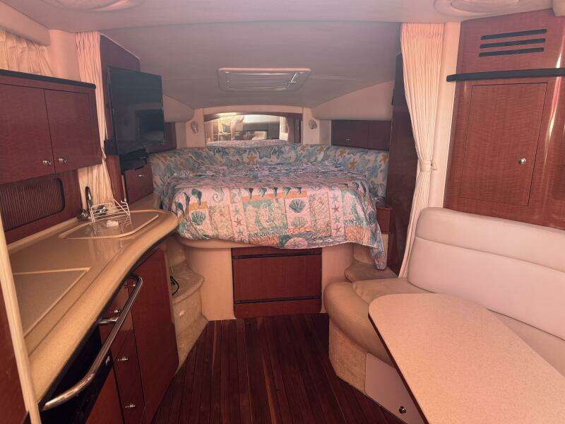 2002 Sea Ray 320 Sundancer