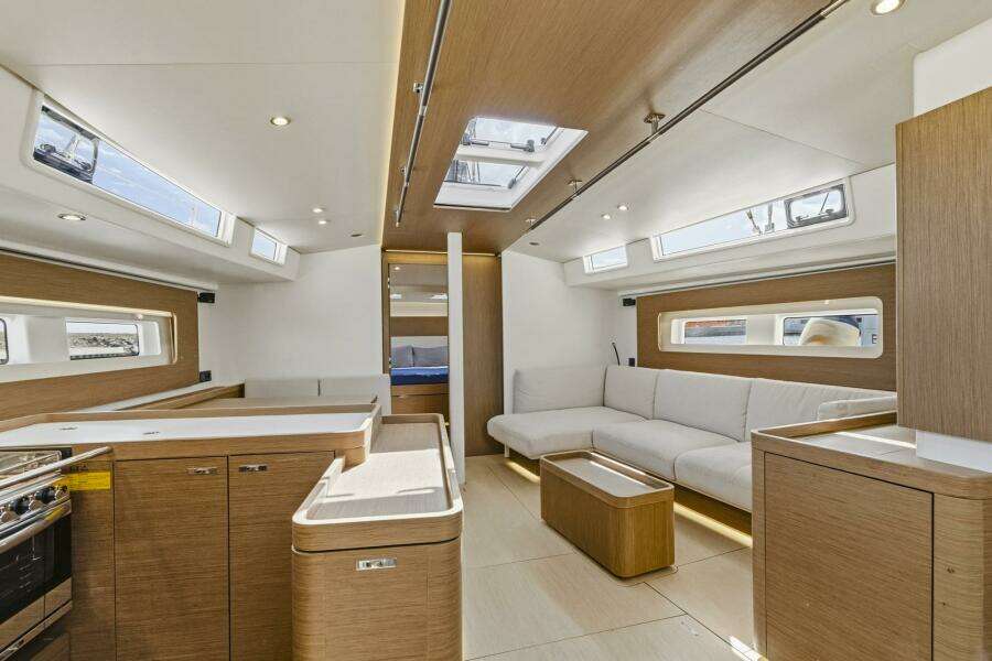 2024 Beneteau Oceanis Yacht 54