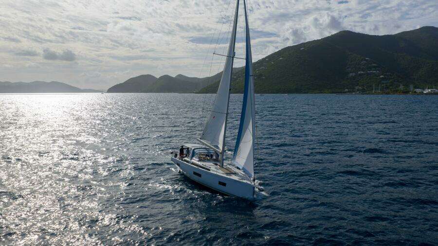 2024 Beneteau Oceanis Yacht 54