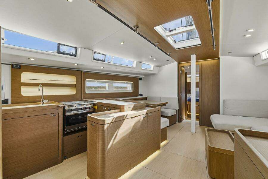 2024 Beneteau Oceanis Yacht 54