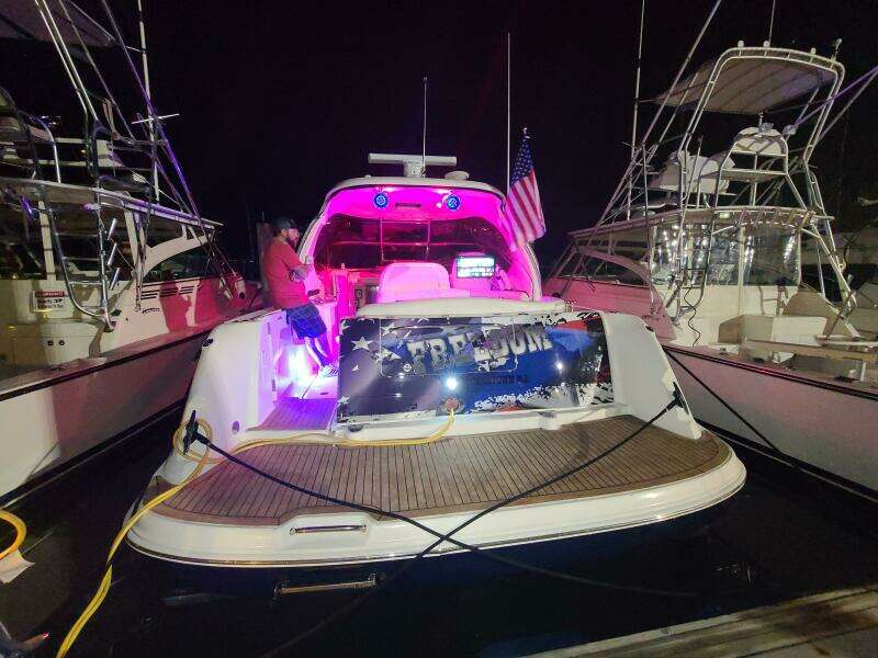 2004 Sea Ray 390 Sundancer