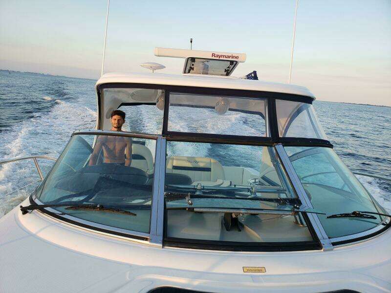 2004 Sea Ray 390 Sundancer