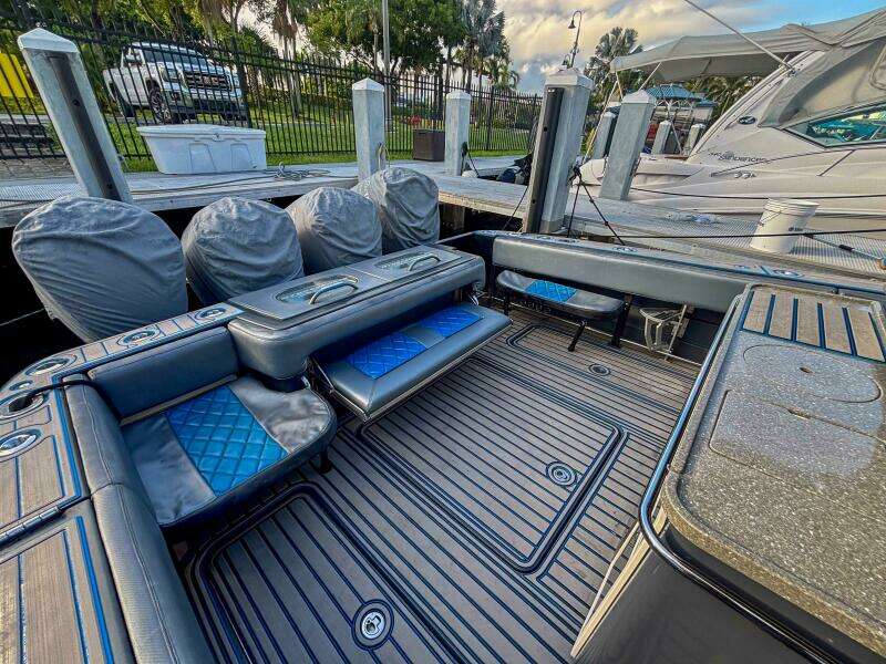 2016 Hydra-Sports 4200 Siesta