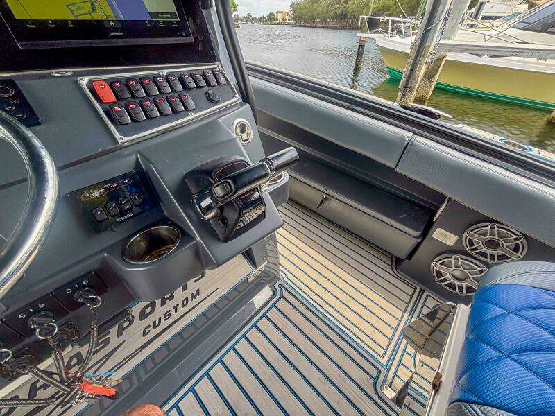 2016 Hydra-Sports 4200 Siesta