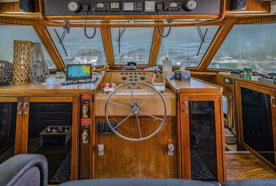 1987 Hatteras Motor Yacht