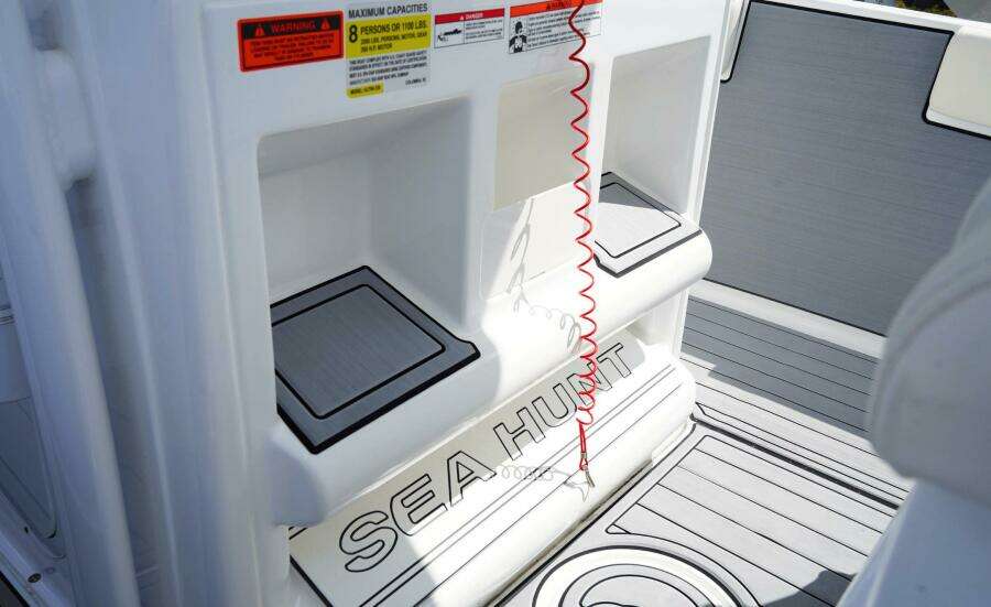 2024 Sea Hunt Ultra 229