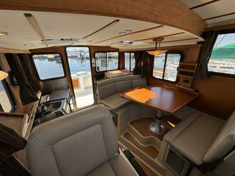 2012 Ranger Tugs R-29