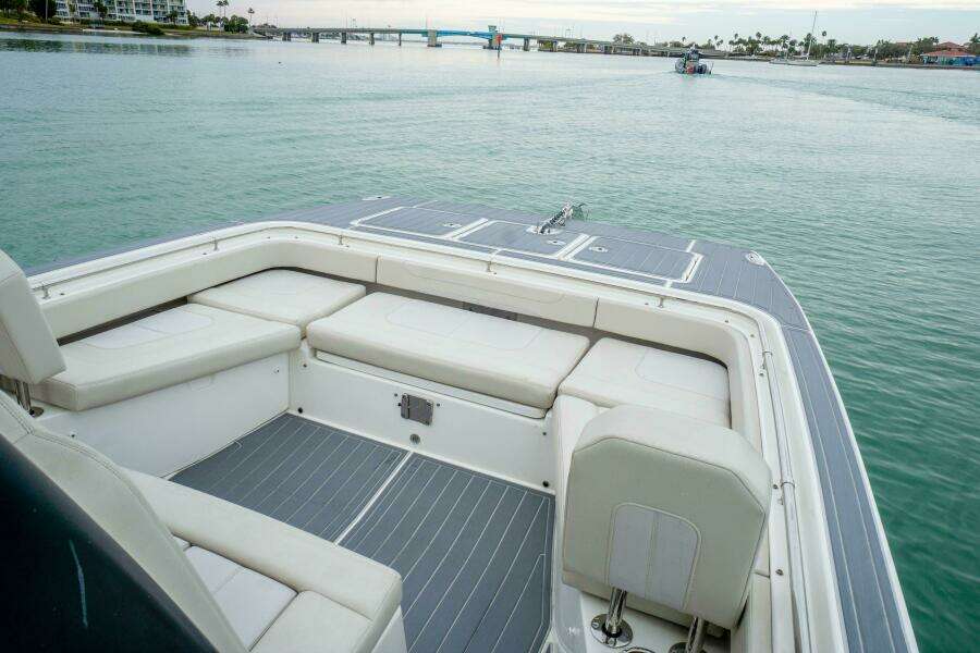 2022 Aquila 28 Molokai