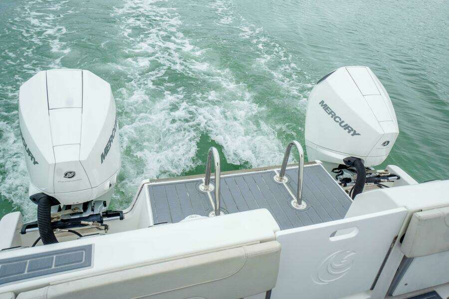 2022 Aquila 28 Molokai