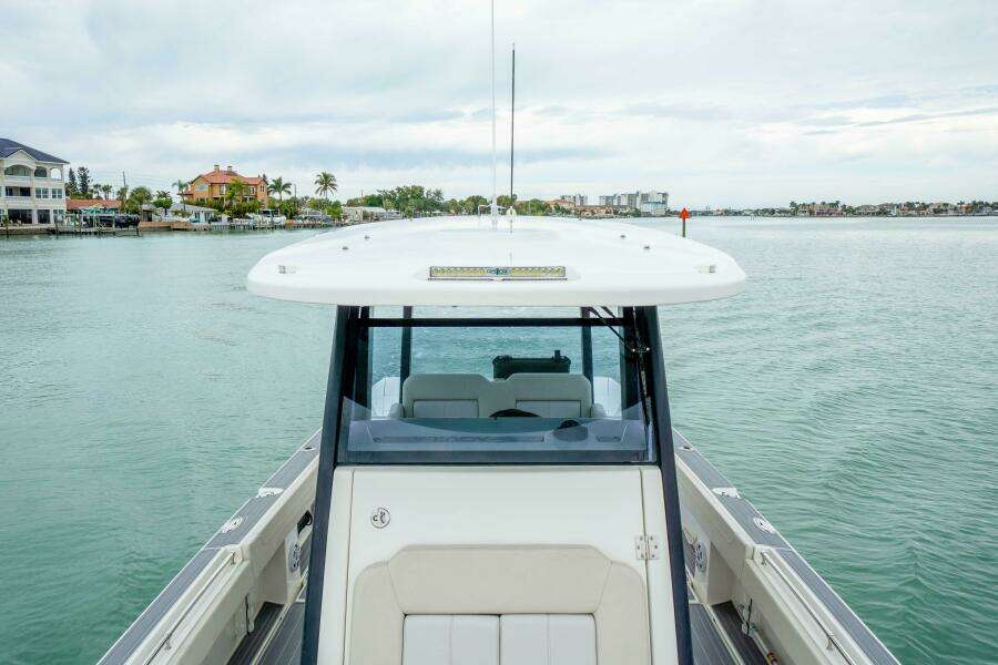 2022 Aquila 28 Molokai