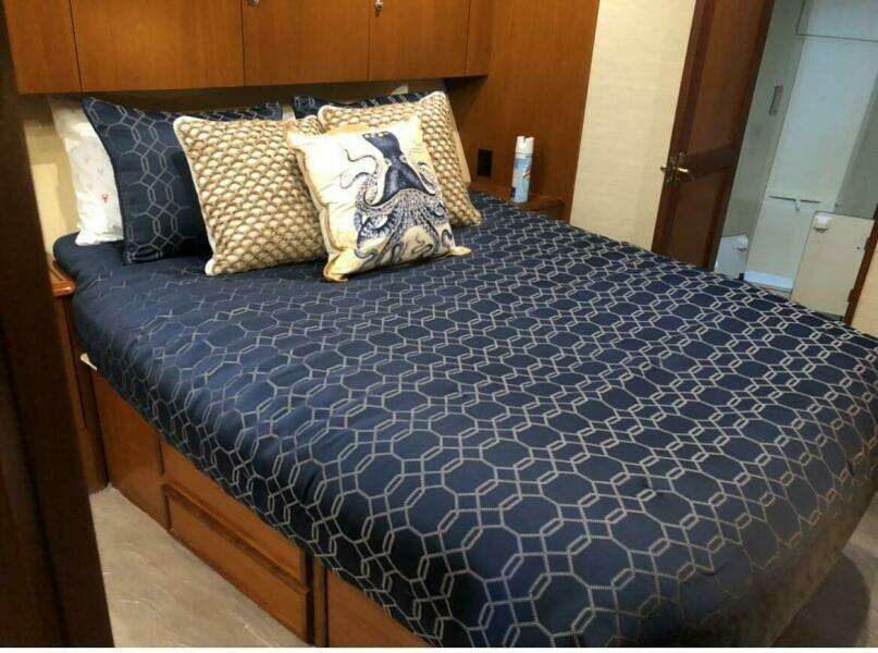 1998 Ocean Yachts 53 Convertible