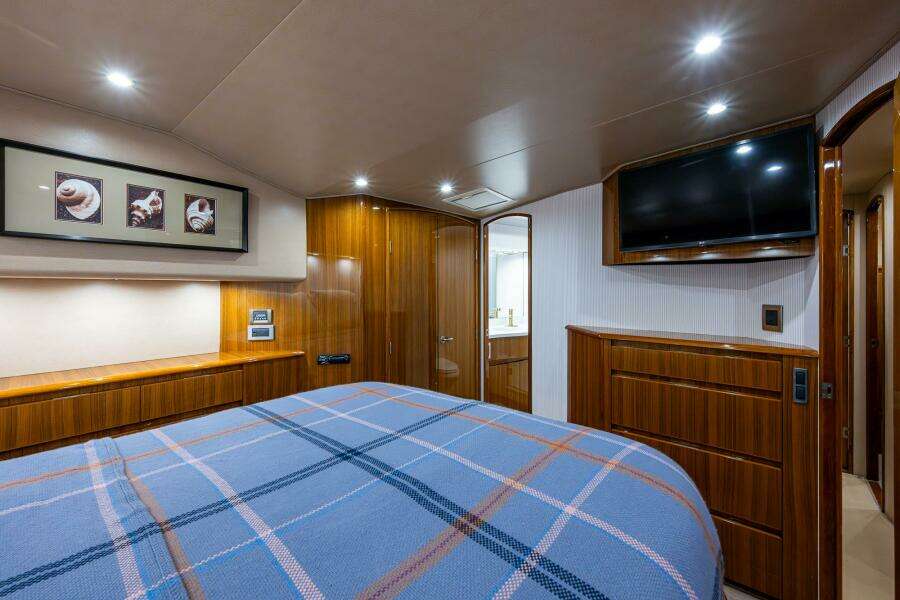 Viking 60 Bottom Line - Interior Stateroom