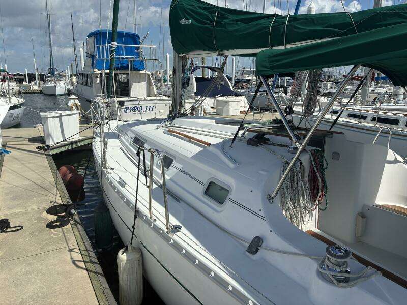 2003 Beneteau Oceanis 311 - Port Side