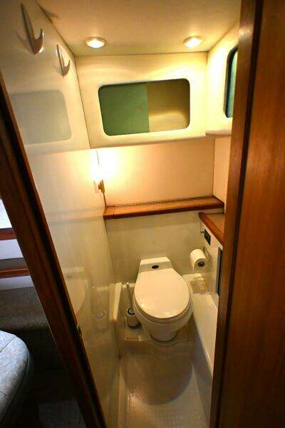 1996 Bayliner 4087 Aft Cabin Motoryacht