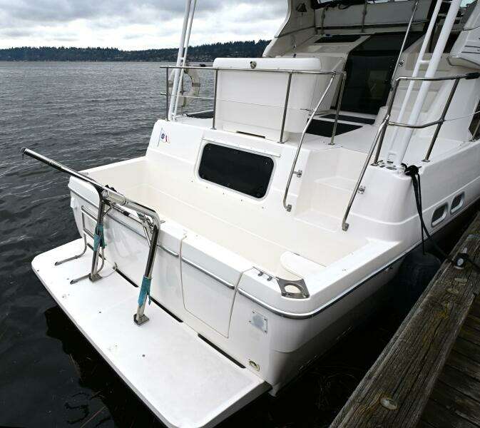 1996 Bayliner 4087 Aft Cabin Motoryacht