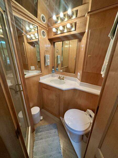 2000 Navigator 4600 Classic