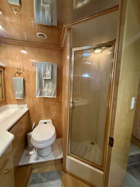 2000 Navigator 4600 Classic