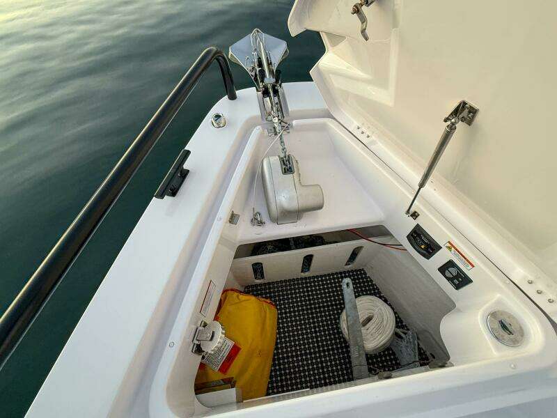 2022 Axopar 37 XC Cross Cabin