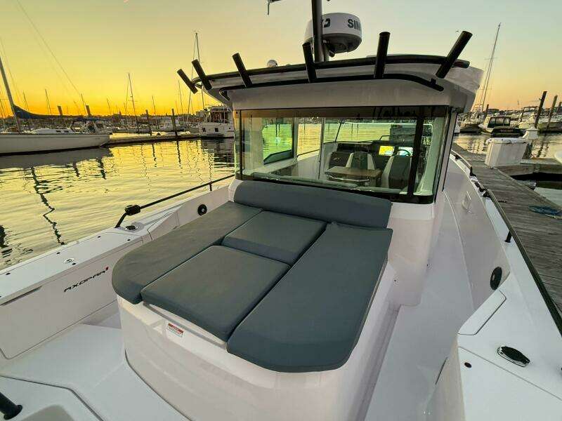 2022 Axopar 37 XC Cross Cabin