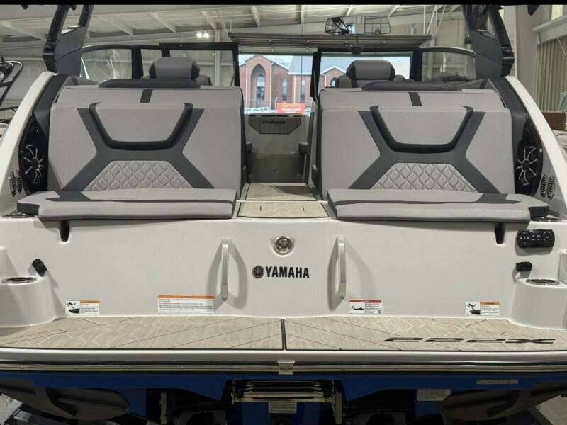 2024 Yamaha Boats 222XE