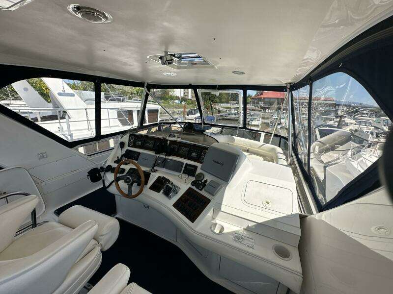 2000 Sea Ray 480 Sedan Bridge