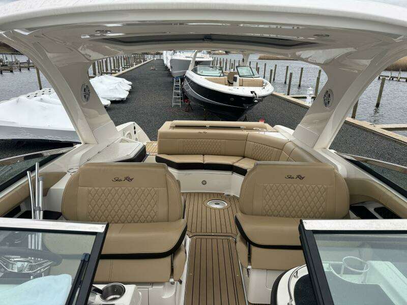 2021 Sea Ray SLX 310