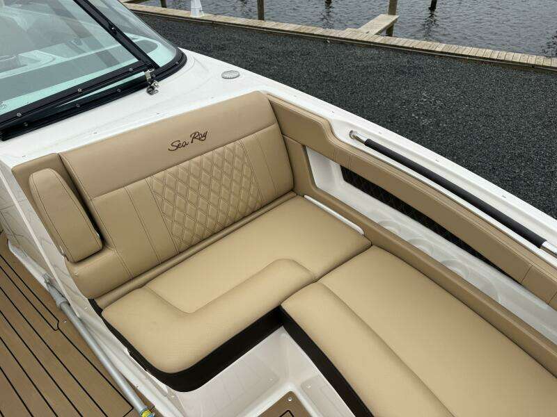 2021 Sea Ray SLX 310