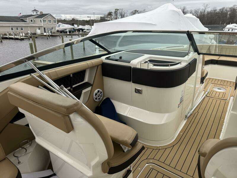 2021 Sea Ray SLX 310