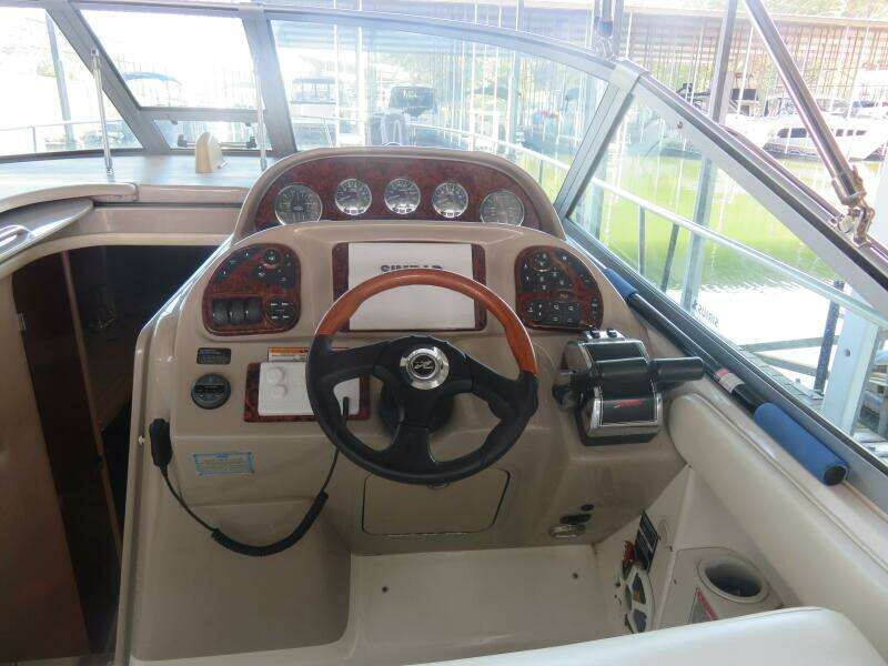 2005 Sea Ray 300 Sundancer