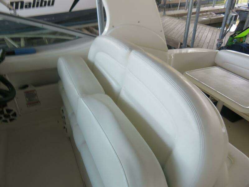 2005 Sea Ray 300 Sundancer