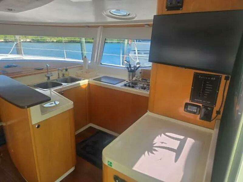 2008 Fountaine Pajot Salina 48 Evolution