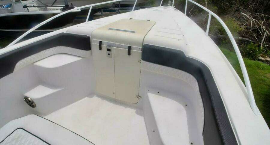2005 Donzi 35 ZF Cuddy