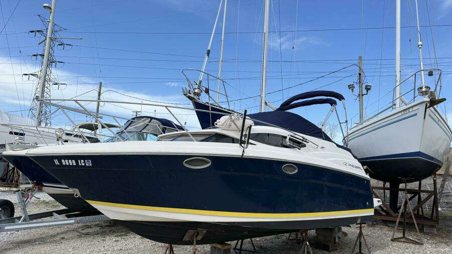 2007 Regal 2565 Window Express