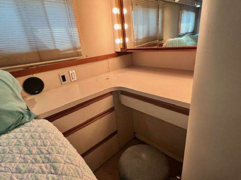 1989 Trojan 12M Motor Yacht