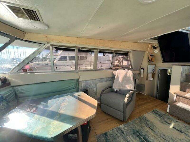 1989 Trojan 12M Motor Yacht