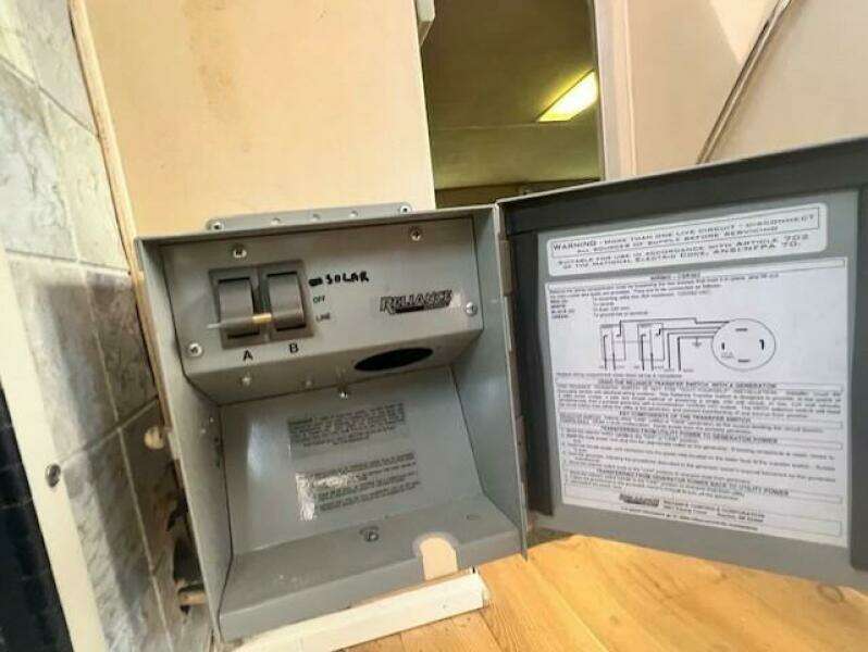 1989 Trojan 12M Motor Yacht