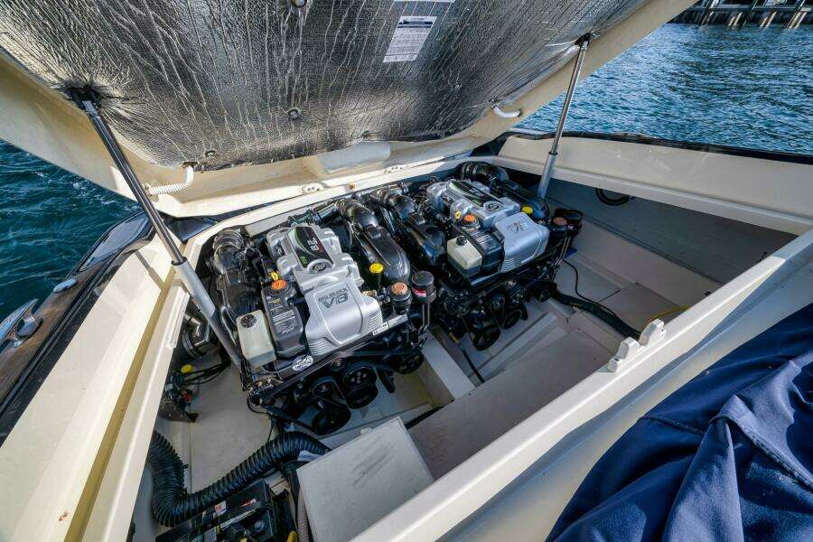 Chris-Craft 34 - 2LW - Engine Access