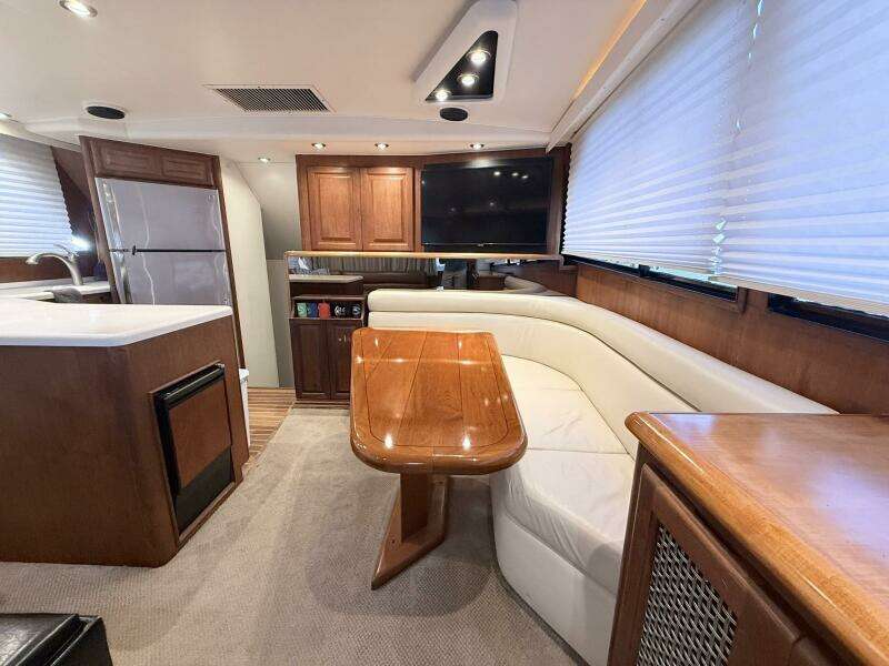 Viking 50 REEL LEGACY - Cabin