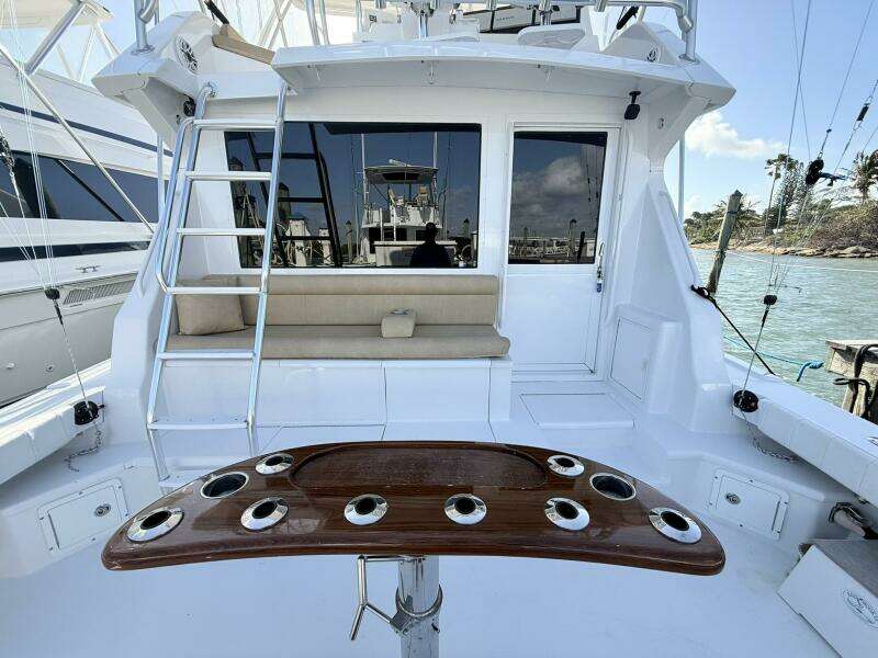 Viking 50 REEL LEGACY - Cockpit