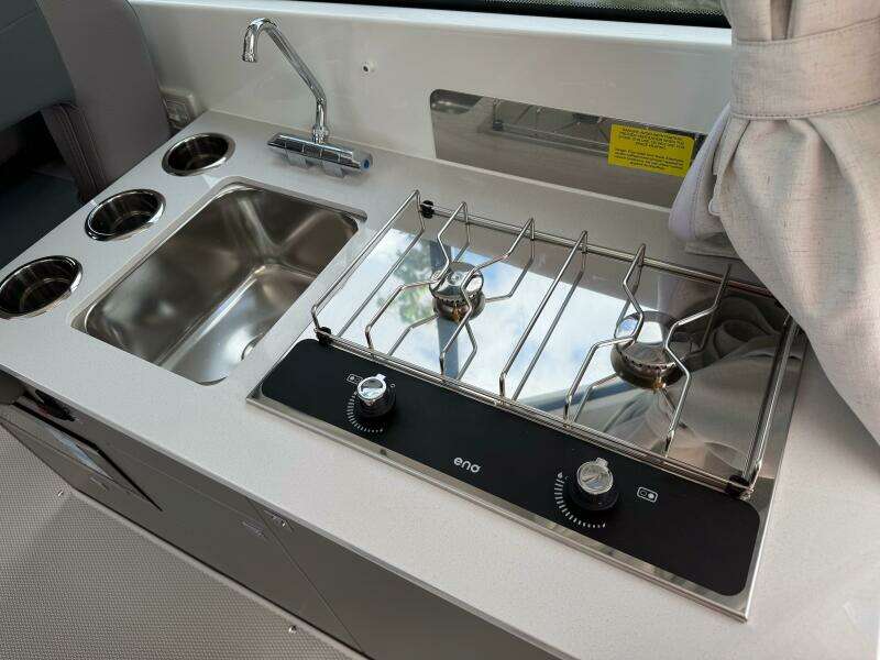 2026 Beneteau Antares 9