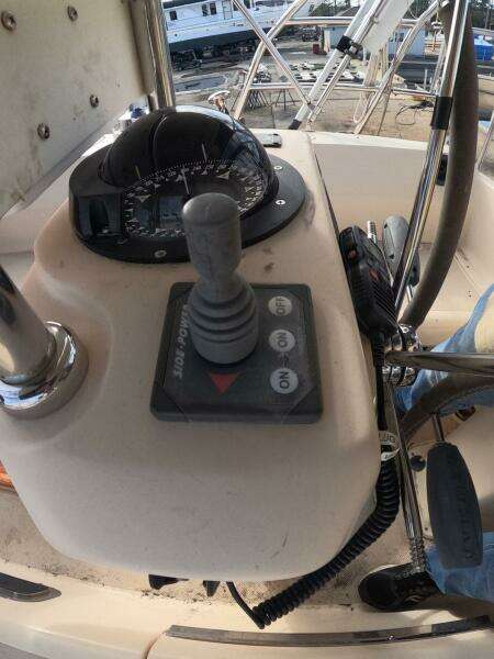 2005 Island Packet 370