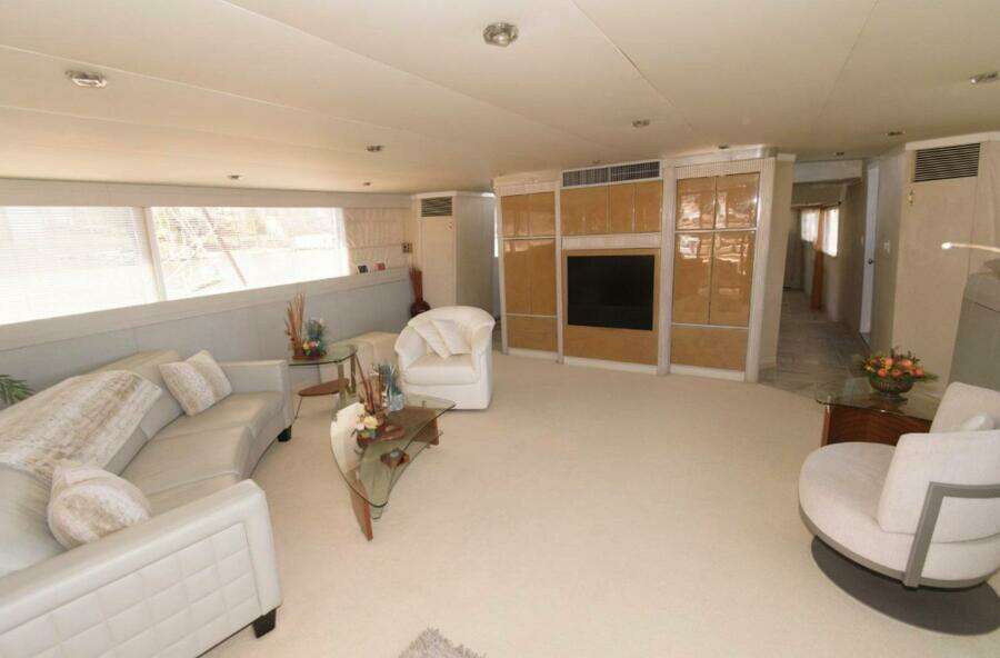 1984 Broward Raised Pilothouse